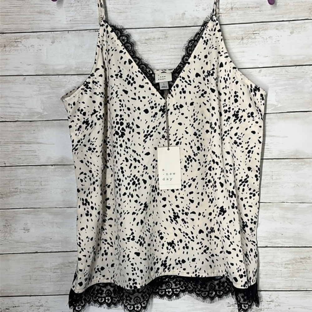 🌼 A NEW DAY women’s top v neck‎ cami lace adjustable straps animal print size L